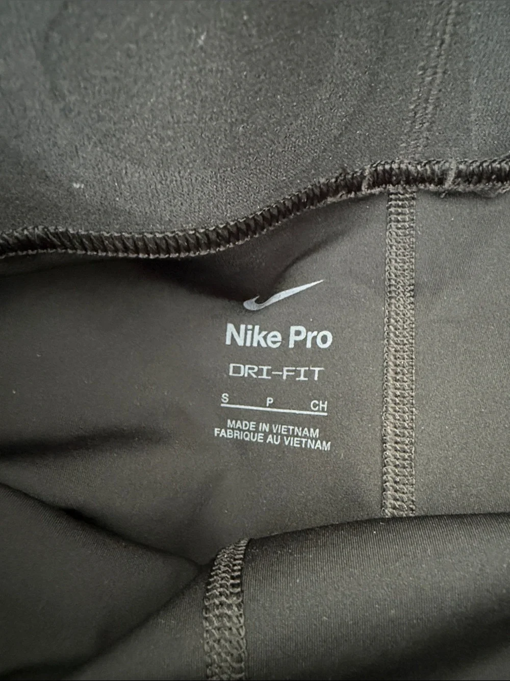 NEW Nike Dri-FIT High Waist Bike Shorts Size Small
